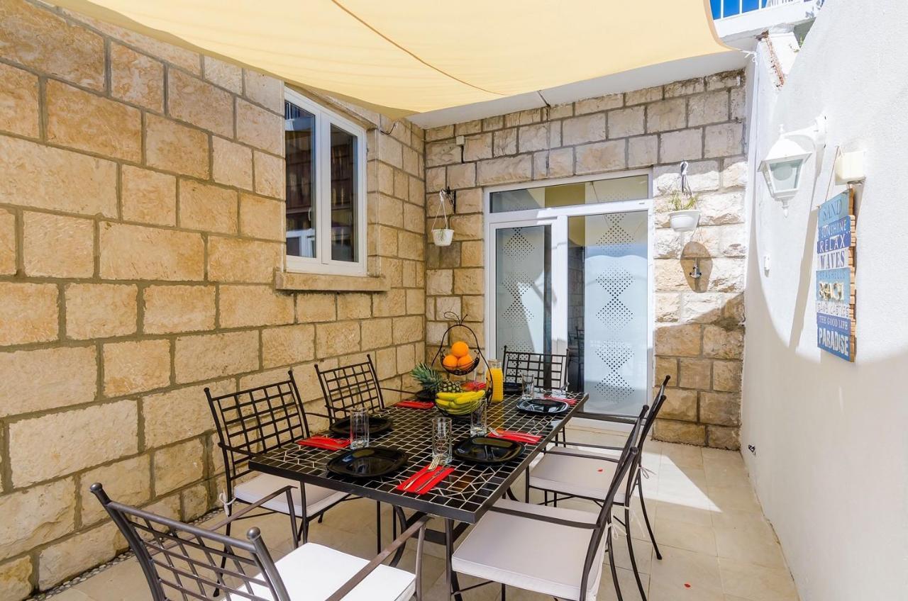 Holiday Home Lungo Mare Mlini Dış mekan fotoğraf