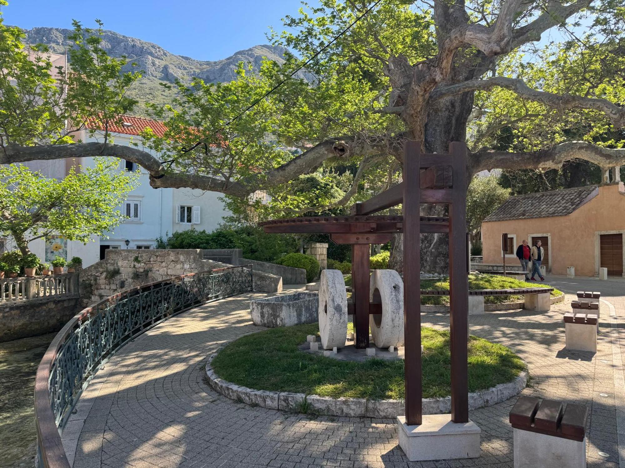 Holiday Home Lungo Mare Mlini Dış mekan fotoğraf