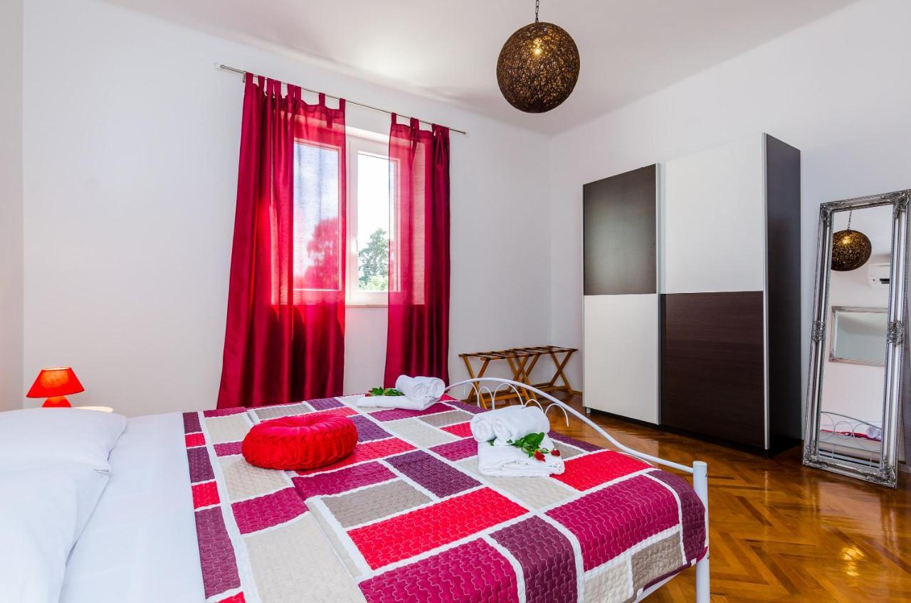 Holiday Home Lungo Mare Mlini Dış mekan fotoğraf